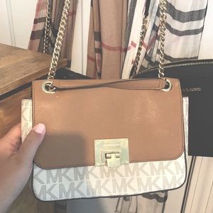Michael Kors Crossbody Bag